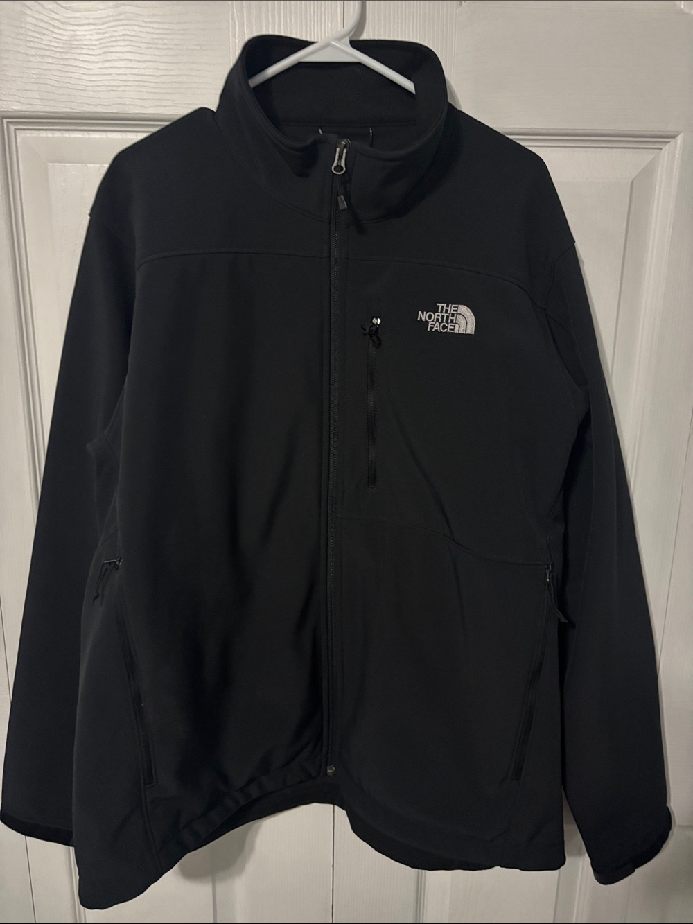 Men’s The North Face Black Lightweight Softshell Jacket